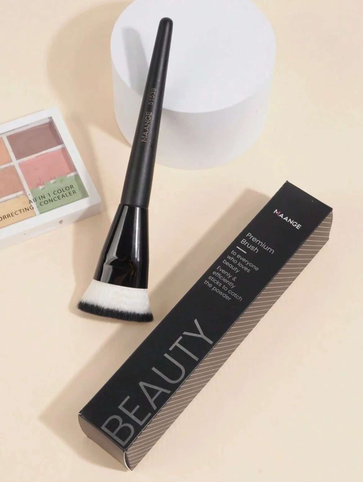 MAANGE Premium 1 Pièce Foundation Brush Flat Head