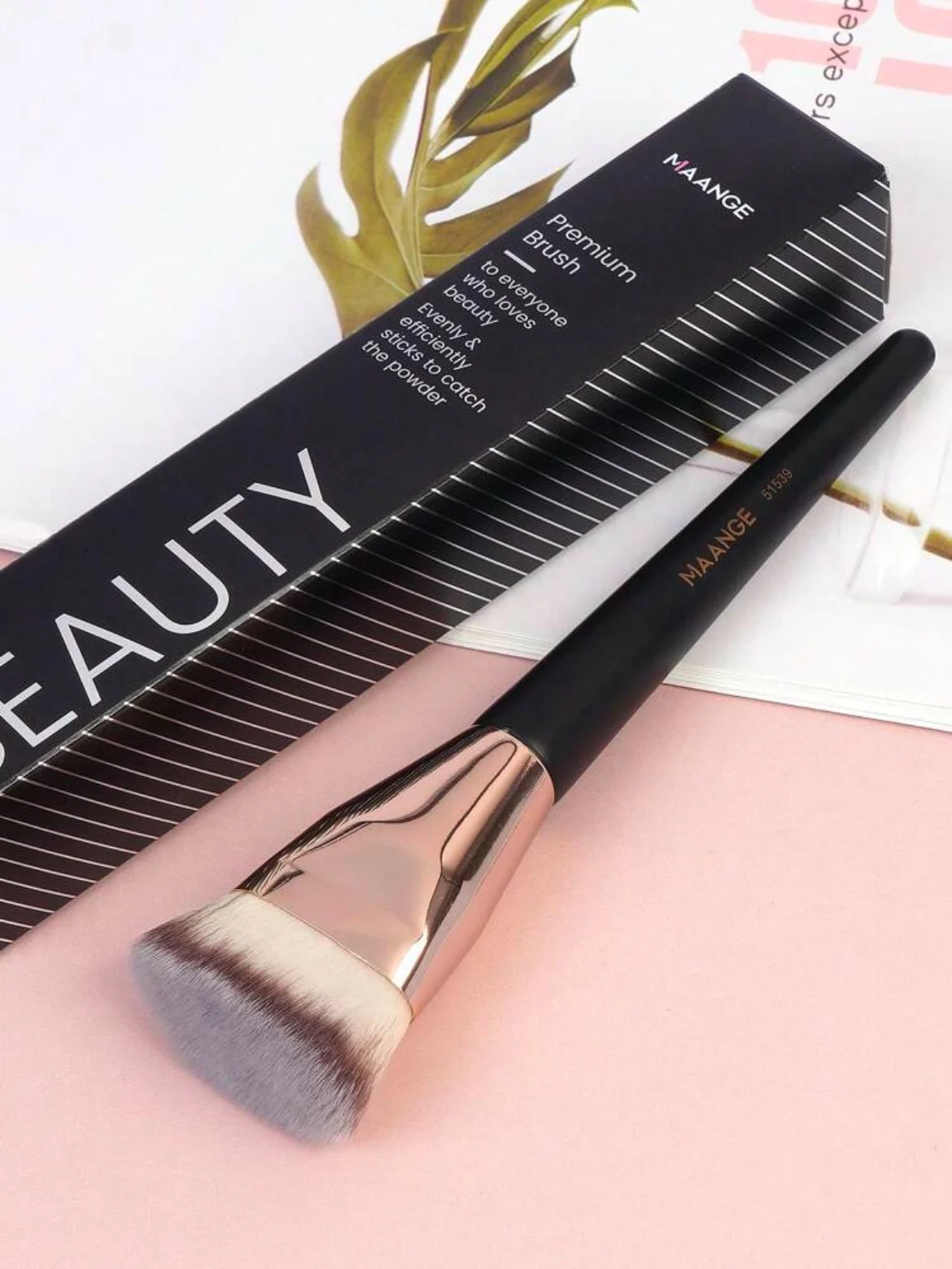 MAANGE Premium 1 Pièce Foundation Brush Flat Head