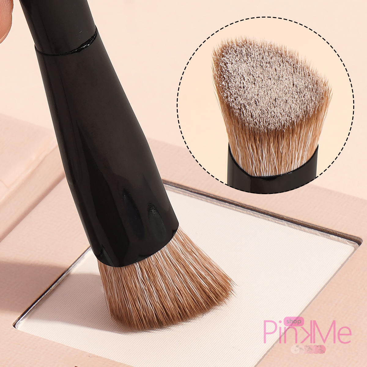 MAANGE Professionnal Triangle Concealer Brush MAANGE Professionnal Triangle Concealer Brush