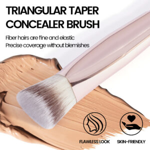 MAANGE Professionnal Triangle Concealer Brush MAANGE Professionnal Triangle Concealer Brush