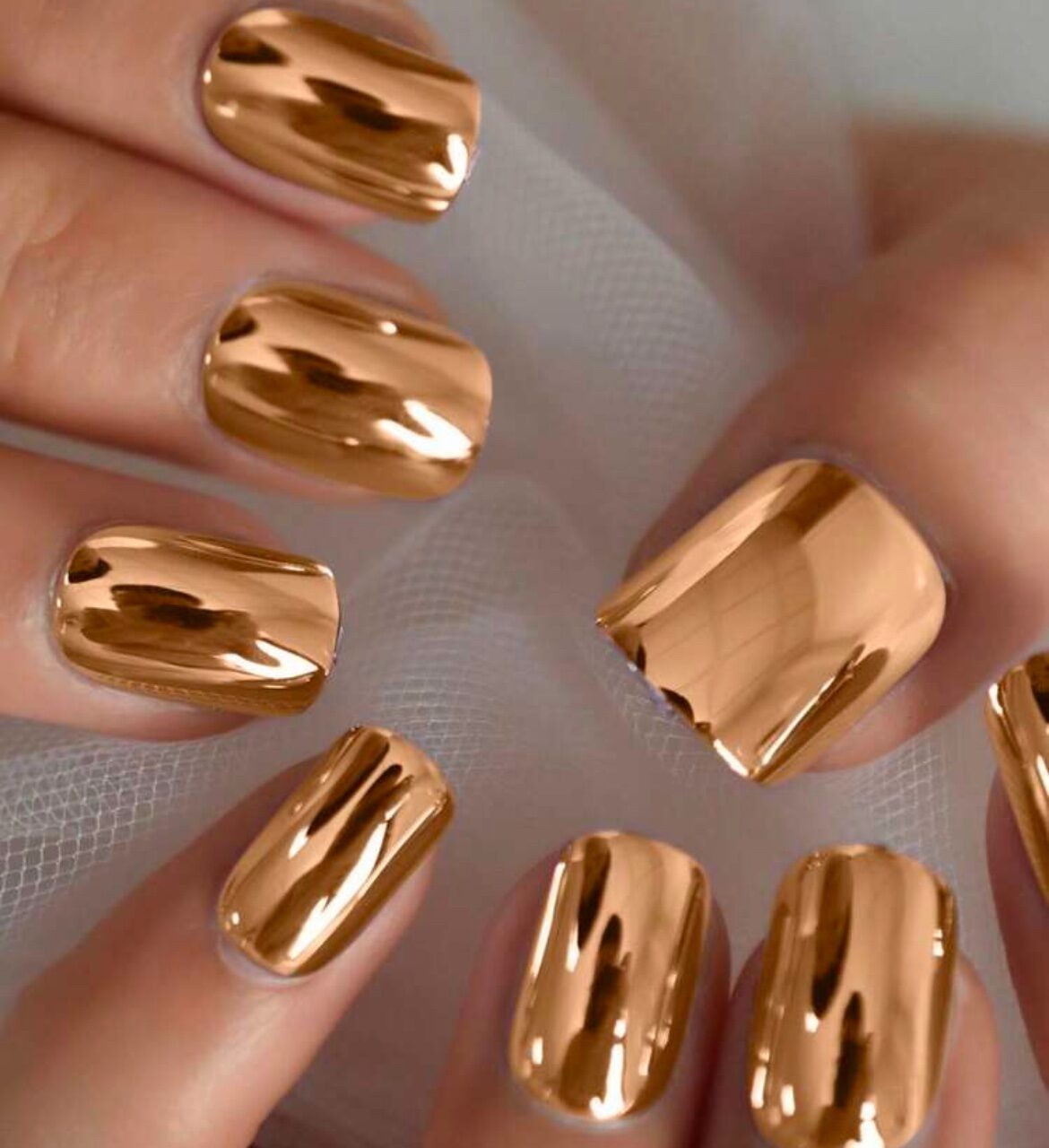 VV MEIJIAER Press-On Nails 24 Pièces Carrés Longue (Doré Effet Mirroir) + Feuille Adhésive + Mini Lime - ZJ341