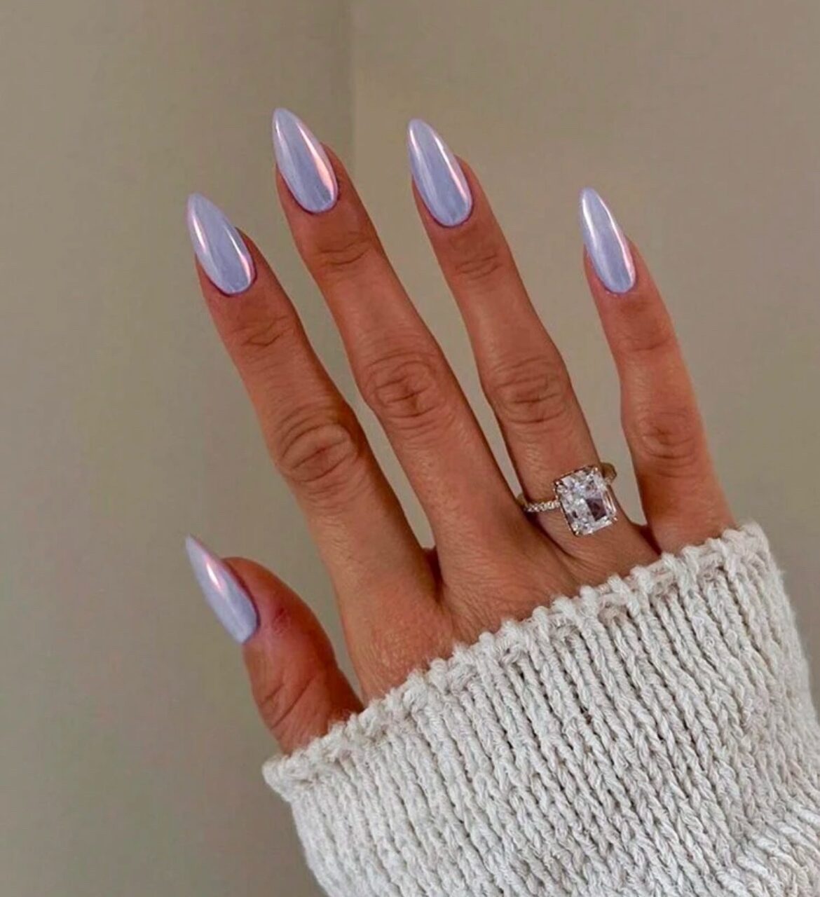 VV MEIJIAER Press-On Nails 24 Pièces Amande Moyen (Blue Chrome) + Feuille Adhésive + Mini Lime - ZJ071