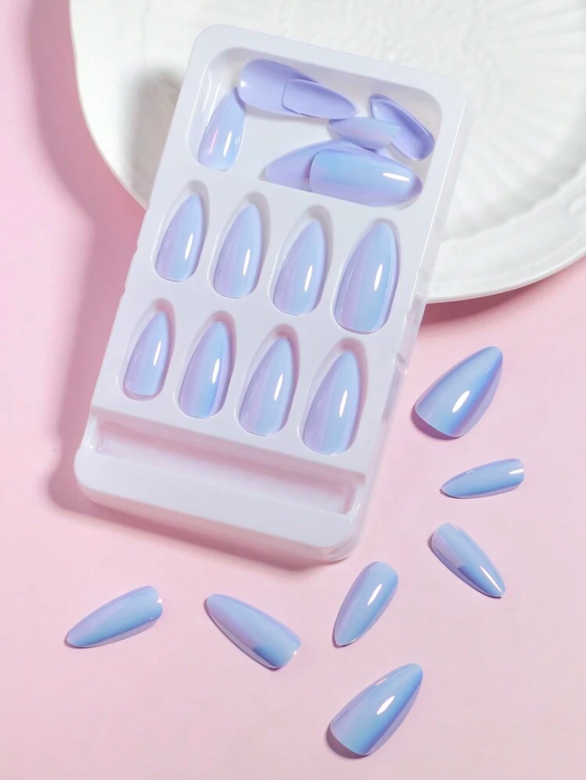 VV MEIJIAER Press-On Nails 24 Pièces Amande Moyen (Blue Chrome) + Feuille Adhésive + Mini Lime - ZJ071 VV MEIJIAER Press-On Nails 24 Pièces Amande Moyen (Blue Chrome) + Feuille Adhésive + Mini Lime - ZJ071