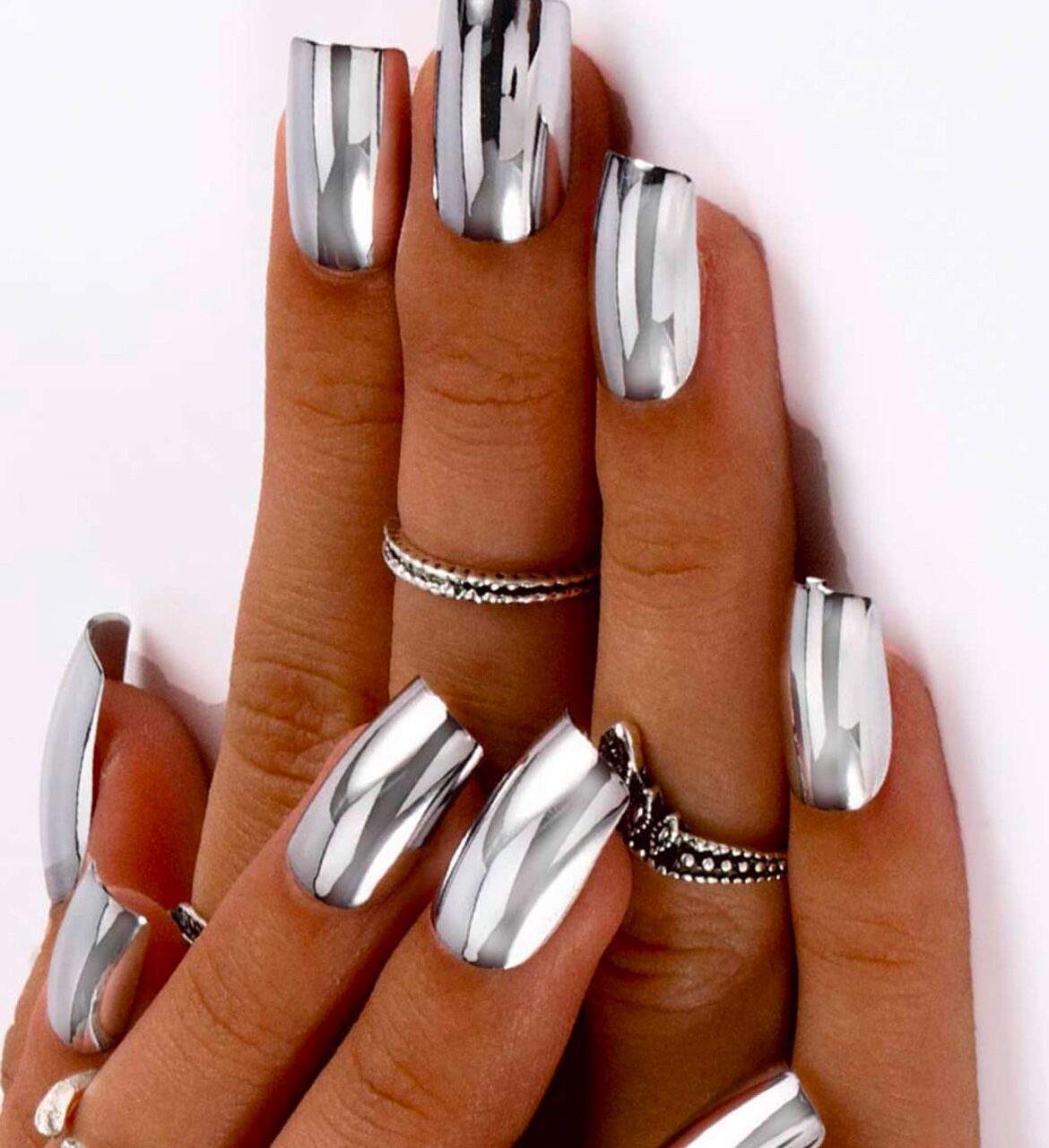 VV MEIJIAER Press-On Nails 24 Pièces Carrés Long (Métal Argenté) + Feuille Adhésive + Mini Lime - ZJ493