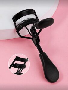 Monkids Recourbe Cils Portatif Avec Peigne et Coussinet “Pad” En Silicone – MKN (Black/Black)