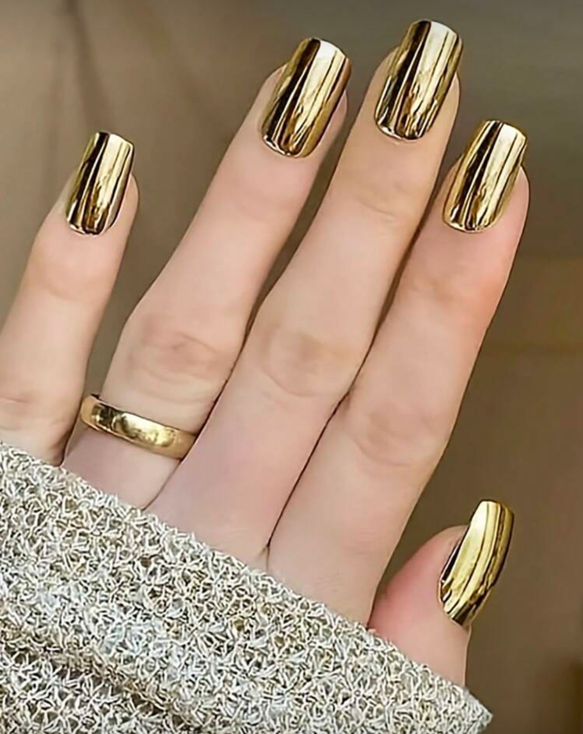 VV MEIJIAER Press-On Nails 24 Pièces Carrés (Mirroir Métallique Or) + Feuille Adhésive + Mini Lime - ZJ148