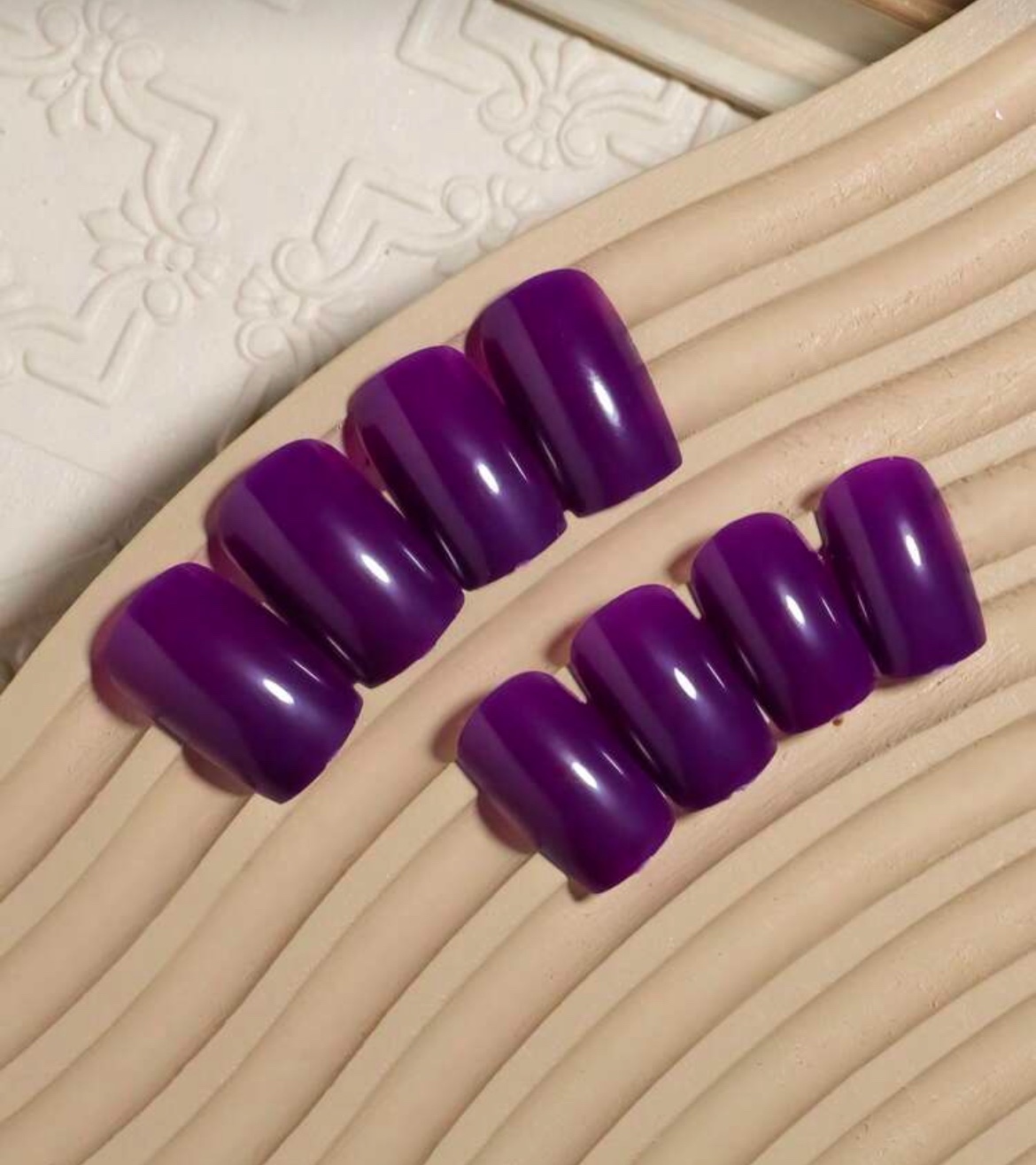 VV MEIJIAER Press-On Nails 24 Pièces Carrés (Violet) + Feuille Adhésive + Mini Lime - ZJ233